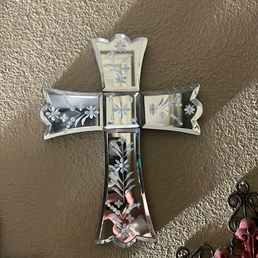 Glass cross 61/2x8